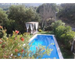 Espectacular casa con vistas a Les Gavarres piscina privada, única por la privacidad !