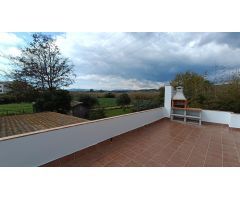 Excelente Oportunidad: Casa de pueblo semireformada con potencial, a muy buen precio
