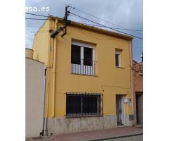 Excelente Oportunidad: Casa de pueblo semireformada con potencial, a muy buen precio