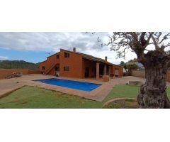 Espectacular casa para familia grande, con varios coches y ganas de disfrutar