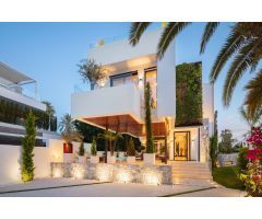 Villa de Lujo en Venta en Marbella, Málaga