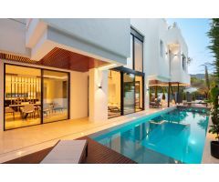 Villa de Lujo en Venta en Marbella, Málaga