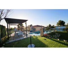 Chalet en Venta en Chiva de Morella, Valencia