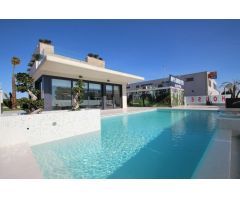 VILLAS DE OBRA NUEVA A 250 m DE LA PLAYA EN CAMPOAMOR