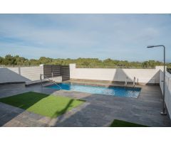 VILLA CONTEMPORANEA JUNTO A CAMPO DE GOLF