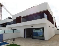 4 VILLAS PAREADAS DE OBRA NUEVA EN PILAR DE LA HORADADA