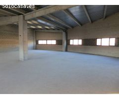 NAVE EN IGUALADA CON PLANTA DIAFANA 310M2 CERCA ESTACION TREN Y REC