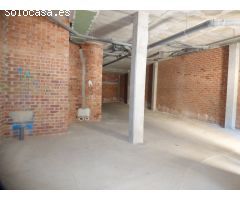 LC- LOCAL EN VENTA DIÁFANO EN IGUALADA ZONA HOSPITAL