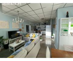 Local en Planta baja adaptado como vivienda con dos locales y superficie total 400m2