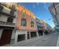 Oportunidad edificio en venta en ubicación inmejorable, posibilidad varias viviendas y locales.