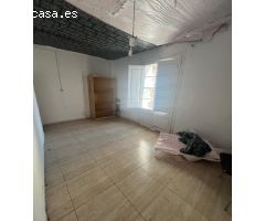 Oportunidad edificio en venta en ubicación inmejorable, posibilidad varias viviendas y locales.