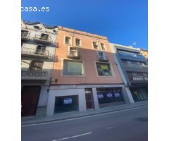 Oportunidad edificio en venta en ubicación inmejorable, posibilidad varias viviendas y locales.