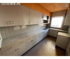 Oportunidad, tres pisos de 140m2 + terraza 100m2, segundo con 125m2 y dúplex 125 m2 con terraza 30m2