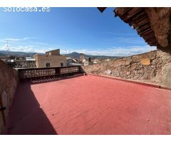 Oportunidad, duplex de 125 m2 a rehabilitar con terraza de 30 m2, con ascensor, orientado al Sur.