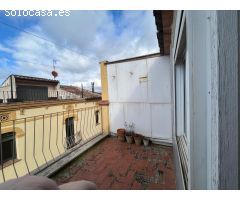 Superoportunidad, casa en centro de Sant Marti de Tous con terraza interior 3 hab y garaje