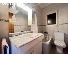 Piso para entrar a vivir 4 habitaciones, salida, ascensor y trastero por 137500 Eur