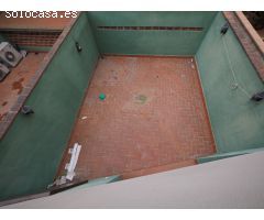 SE VENDE PISO SEMI-NUEVO EN SABADELL, ZONA LA CREU DE BARBERA