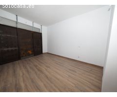 SE VENDE PISO SEMI-NUEVO EN SABADELL, ZONA LA CREU DE BARBERA