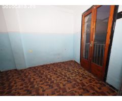 SE VENDE PISO DE 84M2 EN MANRESA, ZONA CENTRO