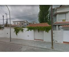 SE VENDE CHALET INDEPENDIENTE EN SANT PERE DE RIBES, ZONA CENTRO