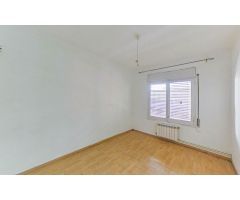 SE VENDE PISO EN BARCELONA, ZONA BON PASTOR