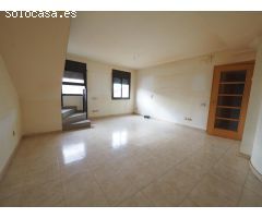 SE VENDE DÚPLEX EN PIERA