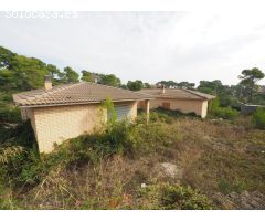 SE VENDE CASA EN PIERA, ZONA LES PINEDES DE LARMENGOL