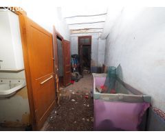 SE VENDE CASA INDEPENDIENTE EN SANT QUINTI DE MEDIONA