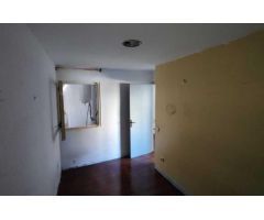 SE VENDE PISO EN TERRASSA, ZONA EGARA