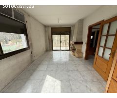 SE VENDE CASA EN TORDERA, URBANIZACIÓN NIAGARA PARK
