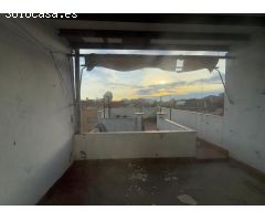 SE VENDE CASA ADOSADA EN TERRASSA