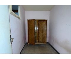 SE VENDE CASA ADOSADA EN TERRASSA
