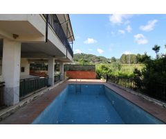 SE VENDE CASA EN SUBIRATS, URBANIZACIÓN CASA BLANCA