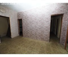 SE VENDE PISO EN SABADELL, ZONA CAMPOAMOR