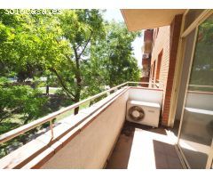 SE VENDE PISO EN TERRASSA, ZONA SIGLO XX