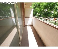 SE VENDE PISO EN TERRASSA, ZONA SIGLO XX