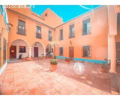 UNA ACOGEDORA CASA JUNTO A LA CORREDERA