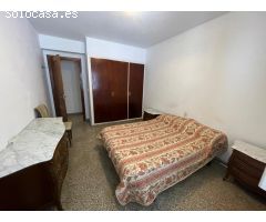 Amplio Piso de 5 Dormitorios en el Centro de Ibiza – Oportunidad Única en Ubicación Inmejorable