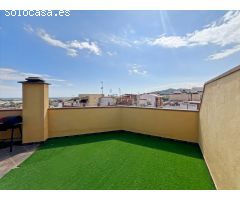 Ático Dúplex con Terraza y Vistas al Mar en Sant Lluís, Palafolls