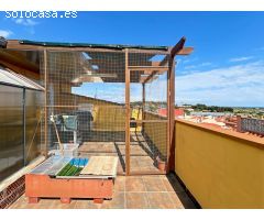 Ático Dúplex con Terraza y Vistas al Mar en Sant Lluís, Palafolls