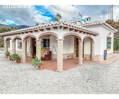 Chalet en Venta en Canillas de Aceituno, Málaga