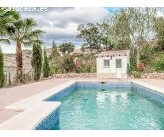 Chalet en Venta en Canillas de Aceituno, Málaga