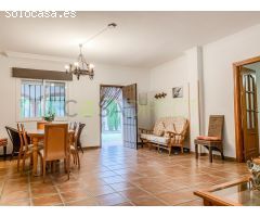 Chalet en Venta en Canillas de Aceituno, Málaga