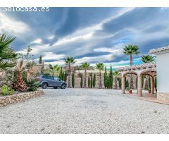 Chalet en Venta en Canillas de Aceituno, Málaga