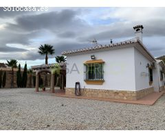 Chalet en Venta en Canillas de Aceituno, Málaga