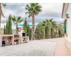 Chalet en Venta en Canillas de Aceituno, Málaga