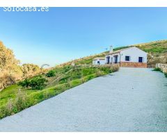 Chalet en Venta en Yunquera de Henares, Málaga
