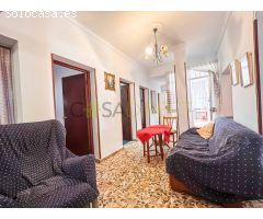 Edificio en Venta en Torrox Costa, Málaga