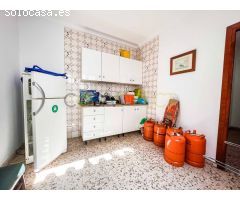 Edificio en Venta en Torrox Costa, Málaga