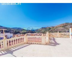 Chalet en Venta en Vélez de Benaudalla, Granada